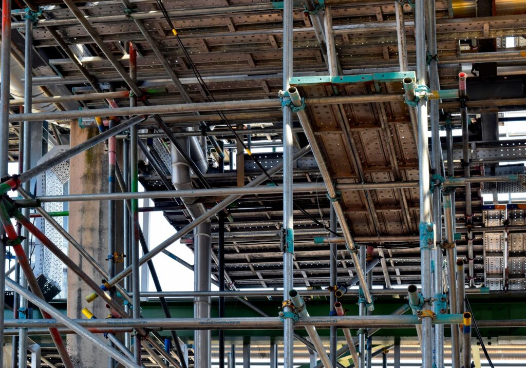 三重県 四日市市 プラント工事 足場工事 鳶工事 重量工事 機械器具設置工事 土木工事 建設会社